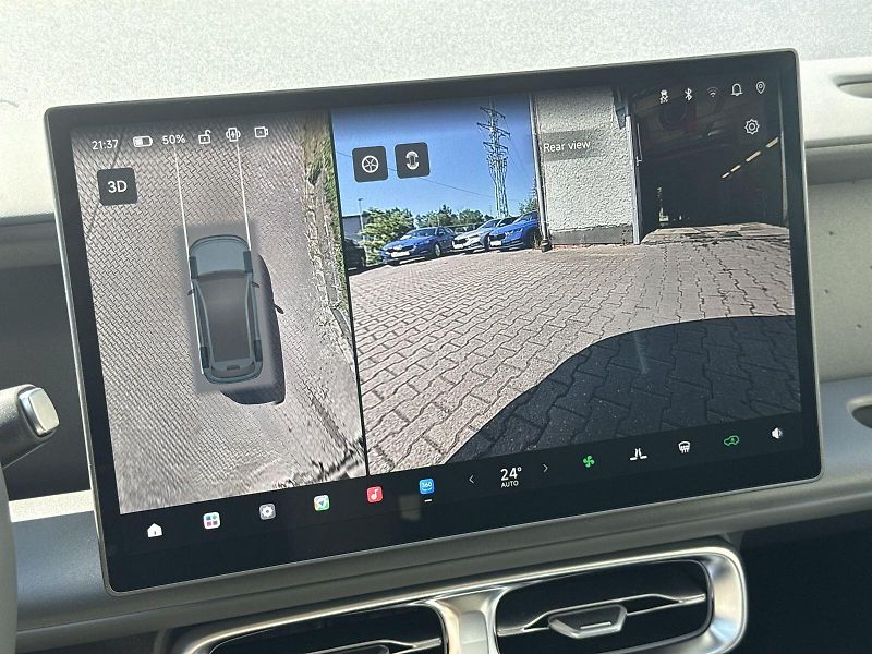 Leapmotor B10 (2026) DESIGN HYBRID EV - fotka 12 z 32