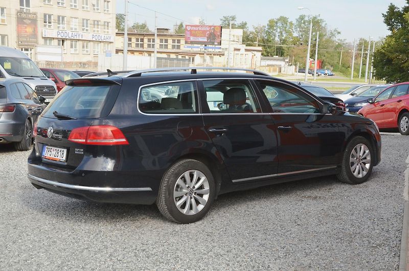 Volkswagen Passat (2014) 2.0 TDi 103kW Bi-XENON / TAŽNÉ - fotka 6 z 39