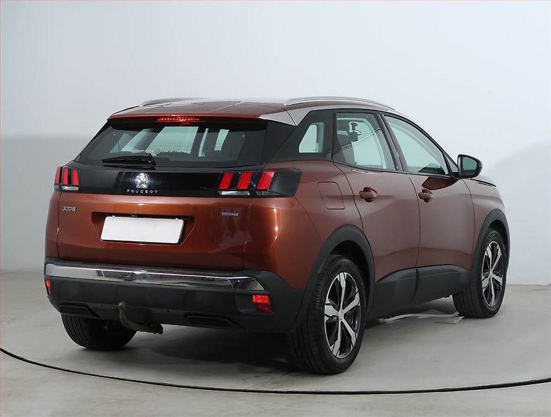 Peugeot 3008 (2017) 1.2 PureTech, Tempomat - fotka 5 z 19