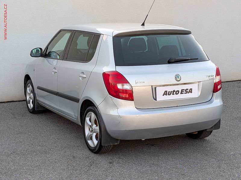 Škoda Fabia (2008) 1.2HTP, ČR, AC, zmk.řazení - fotka 4 z 12