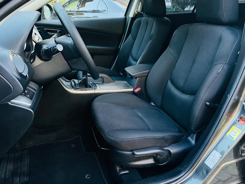 Mazda 6 2.0i MAN 1MAJITEL VÝHŘEV TAŽNÉ - fotka 27 z 41