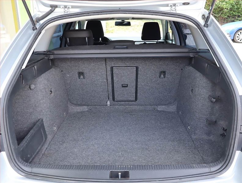 Škoda Octavia (2016) 1.6 TDI, Serv.kniha, Tempomat - fotka 13 z 17