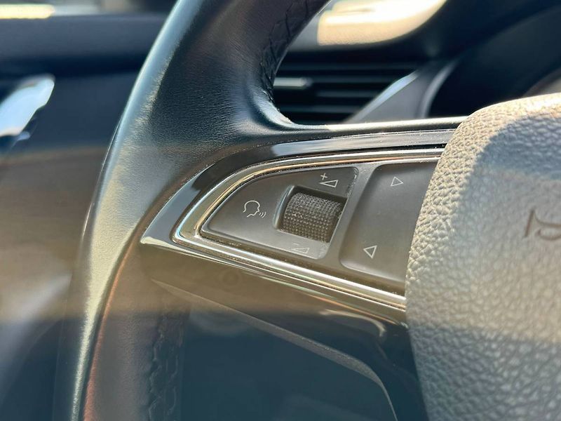Škoda Octavia combi Style Plus 2,0 TDI 110 k - fotka 18 z 25