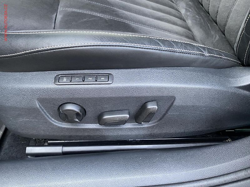 Škoda Superb (2019) 2.0 TDi 4x4, Style, DSG, - fotka 14 z 19