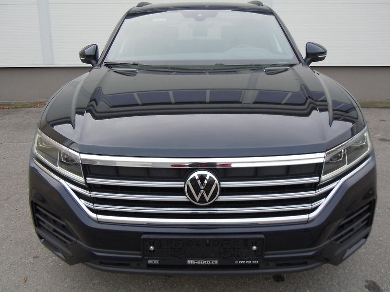 Volkswagen Touareg 3,0TDI VZDUCH KŮŽE HUD TAŽNÉ - fotka 5 z 40