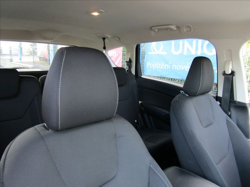 Ford S-MAX 1.5 EcoBoost, aut. klima, LED - fotka 20 z 44