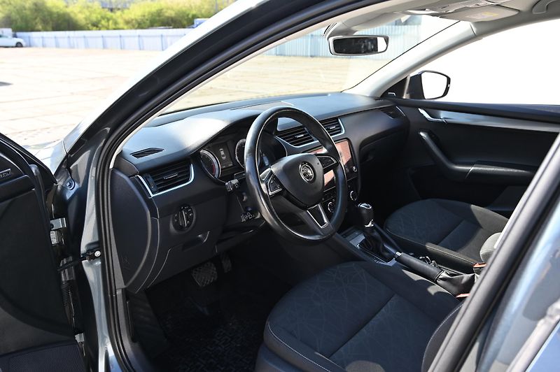 Škoda Octavia 1.6TDI 85KW DSG Clever 9/2018 - fotka 22 z 50