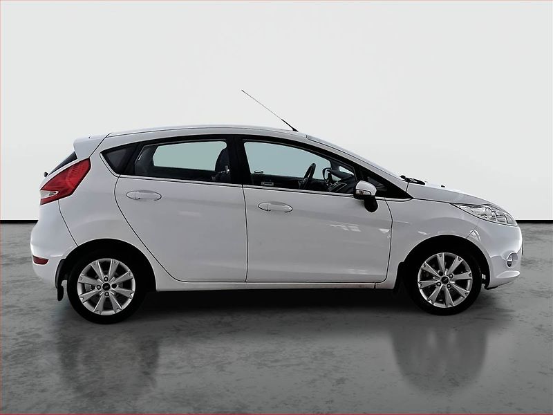 Ford Fiesta (2012) 1.25, Serv.kniha - fotka 6 z 16