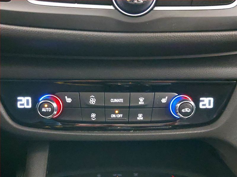 Opel Insignia (2018) 1.5 Turbo, Automat, Serv.kniha - fotka 16 z 23