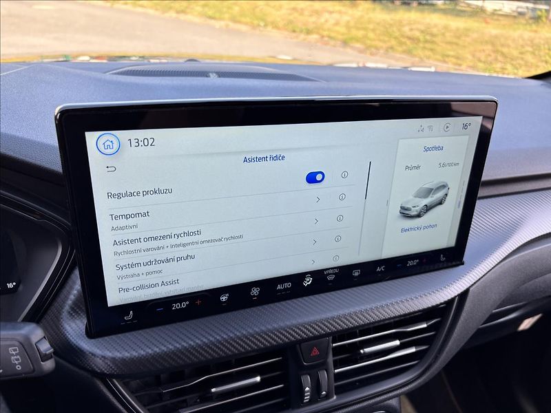 Ford Kuga 2,5 HEV 138kW ST-Line X AWD - fotka 32 z 46
