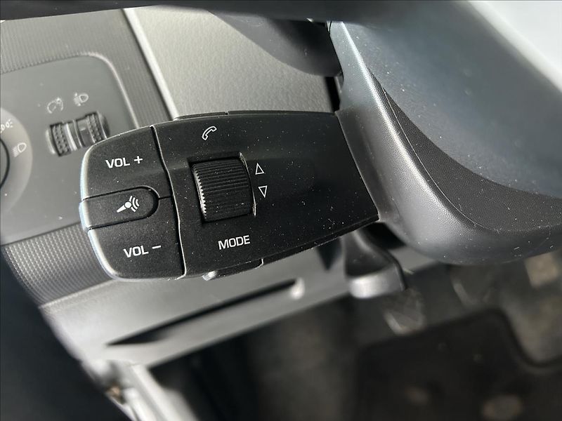 Seat Ibiza 1,4   16V,SERVISKA,KLIMA,TAŽNÉ - fotka 11 z 22