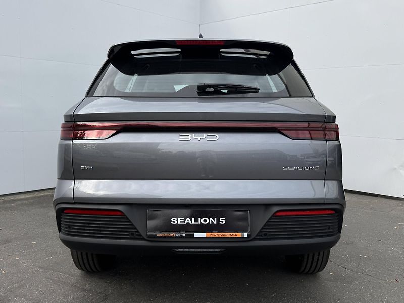 BYD Seal 5 DM-i (2026) Design 1,5 - fotka 5 z 26