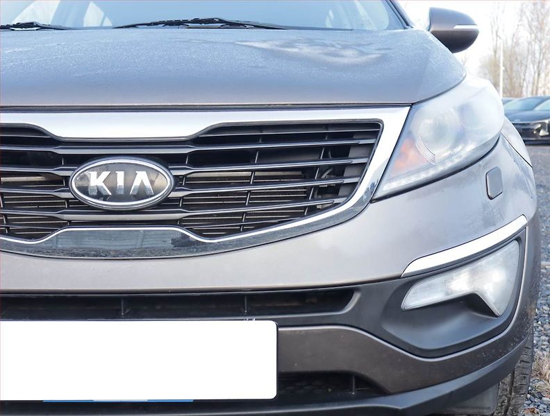 Kia Sportage (2011) 1.6 GDI, Tempomat - fotka 14 z 15