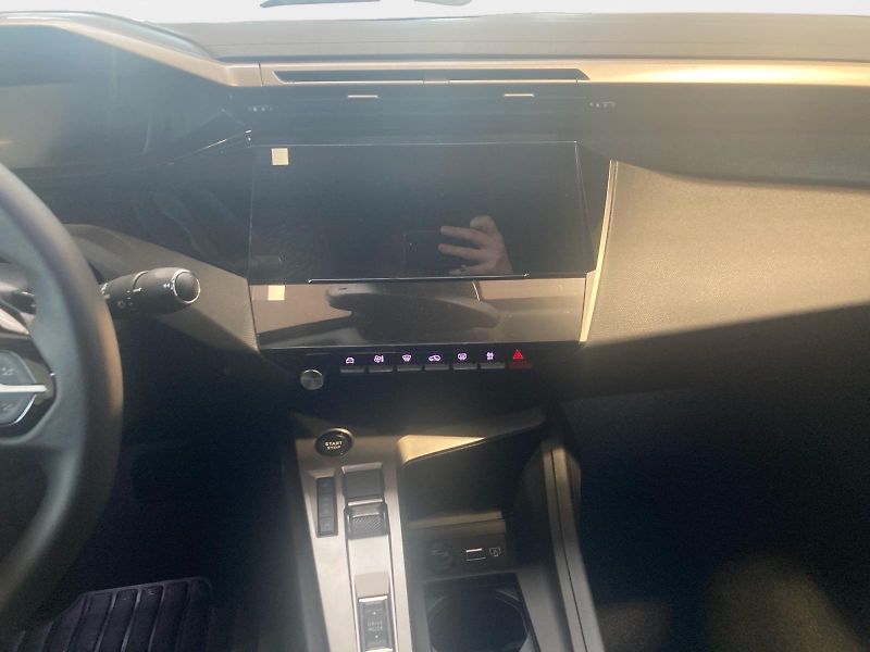 Peugeot 408 ALLURE Hybrid 145 e-DCS6       - fotka 11 z 15
