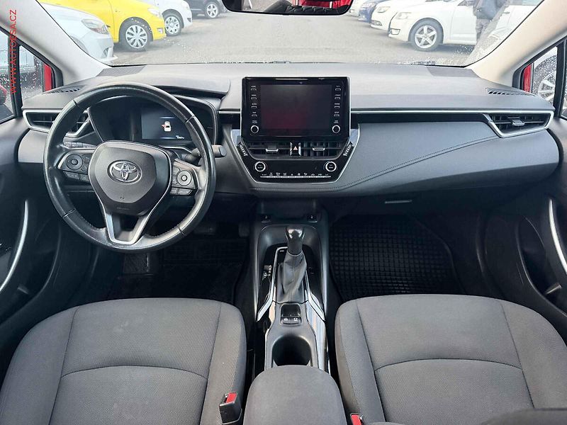 Toyota Corolla (2022) 1.5 V VT-i, 2.maj, Dynamic - fotka 8 z 18