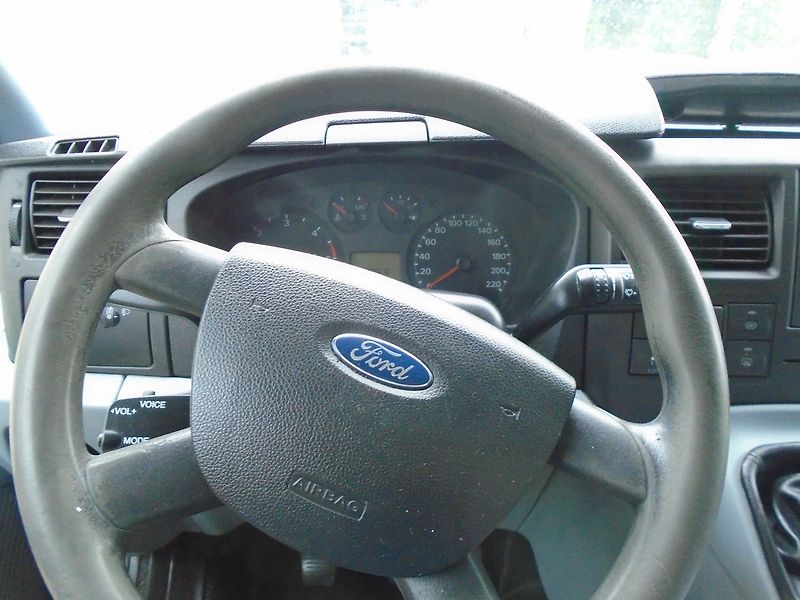 Ford Transit (2013) 2.2 TDCI, L1H1 - fotka 19 z 20