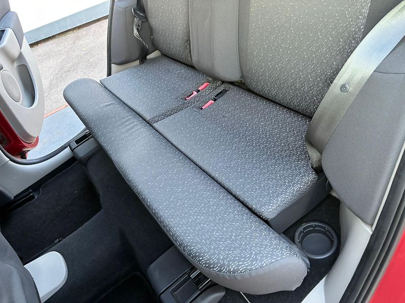 Renault Modus (2005) 1.2i 55KW, VYHŘIVANÉ SEDADLA - fotka 14 z 28
