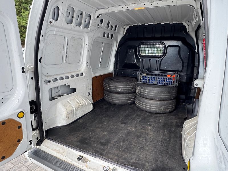 Ford Transit Connect (2011) 1.8 TDCi - fotka 22 z 28
