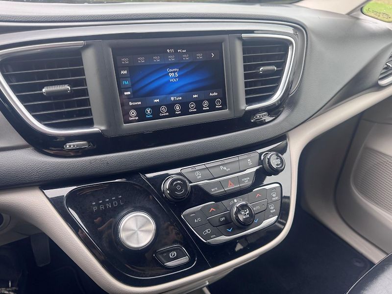 Chrysler Pacifica (2019) 3,6 Touring L Kůže 2019 - fotka 17 z 19