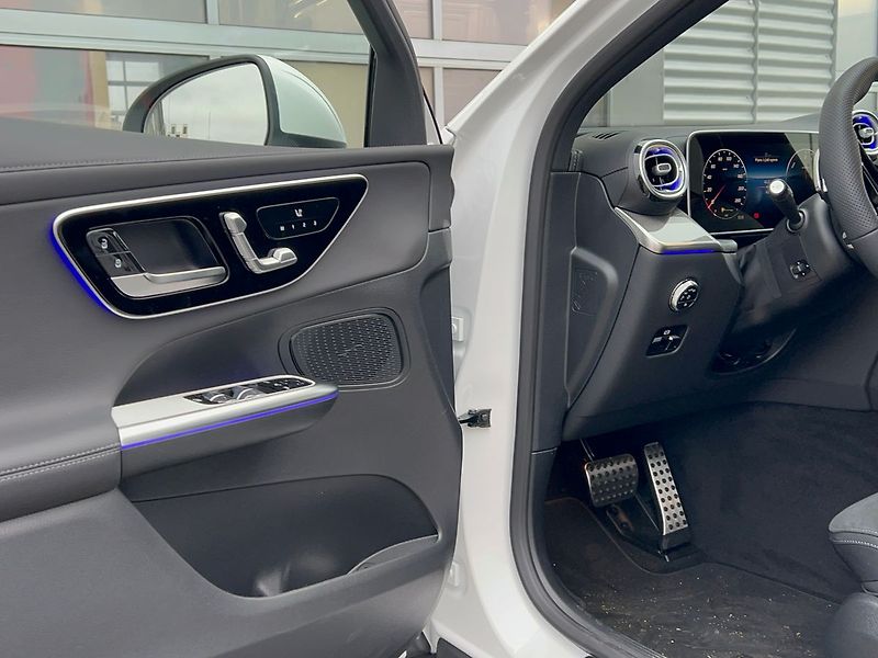 Mercedes-Benz GLC 300 de 4MATIC kupé - fotka 22 z 29