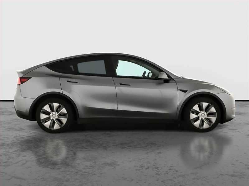 Tesla Model Y (2023) Long Range AWD 79kWh, SoH 92% - fotka 6 z 26