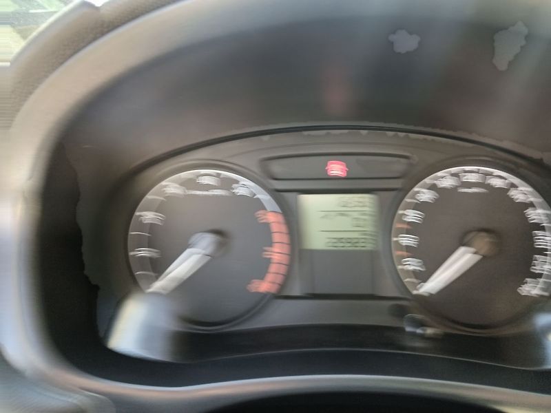 Škoda Fabia 1.4 16V Combi  Cool - fotka 12 z 26
