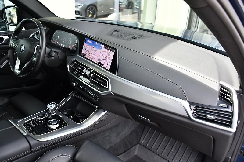 BMW X5 xDrive30d PANO TAŽNÉ 2XALU - fotka 18 z 42