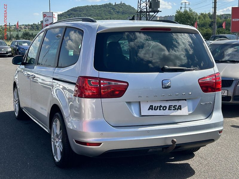 Seat Alhambra (2012) 2.0 TDi 7míst, Style, DSG, AC - fotka 6 z 18