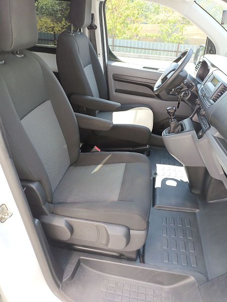 Citroën Jumpy Space Tourer*8 míst*po servise - fotka 20 z 24