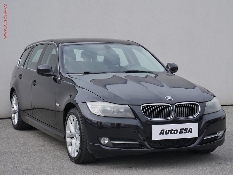BMW Řada 3 (2012) 2.0 D 318d, AT, klima - fotografie inzerátu