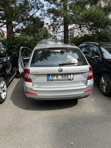 Škoda Octavia - fotka 1 z 10