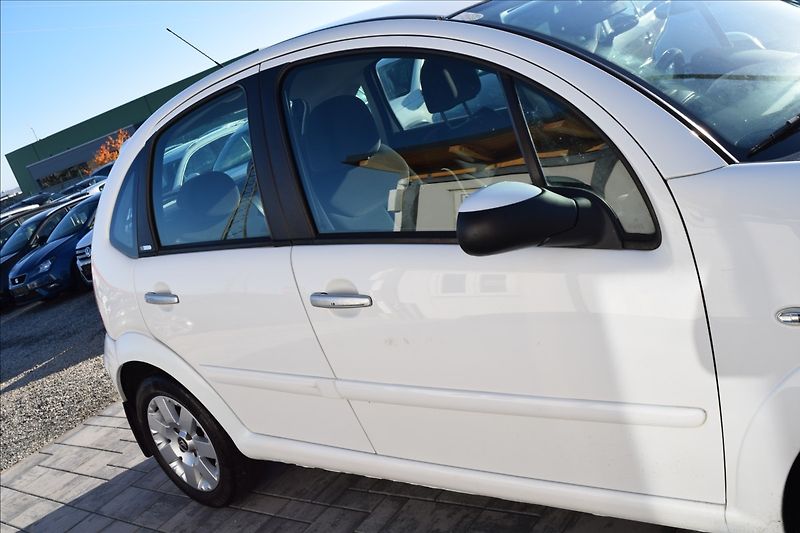 Citroën C3 1,4 i 65KW NÍZKÉ KM KLIMA ALU - fotka 10 z 39