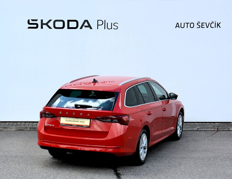 Škoda Octavia (2022) Combi 2.0 TDI 85 KW Style PLUS - fotka 2 z 26