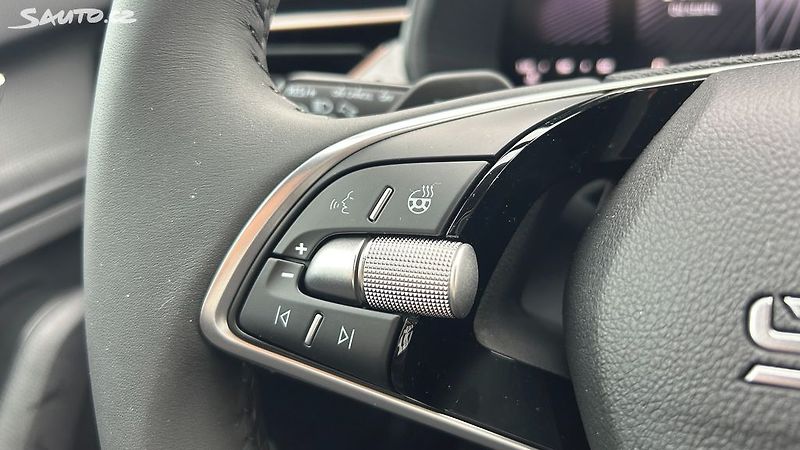 Škoda Kamiq (2025) 1.0TSI DSG Top Selection - fotka 20 z 21