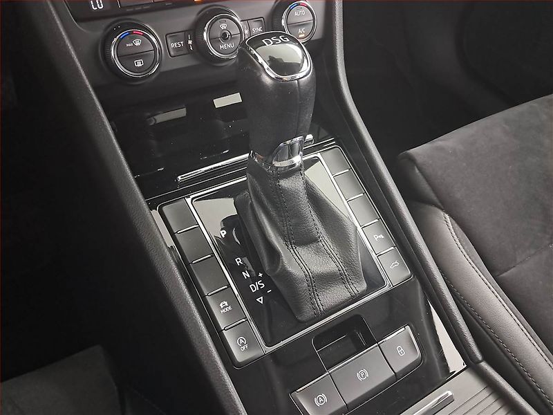 Škoda Superb (2016) Style Plus 2.0 TDI, Automat - fotka 13 z 18