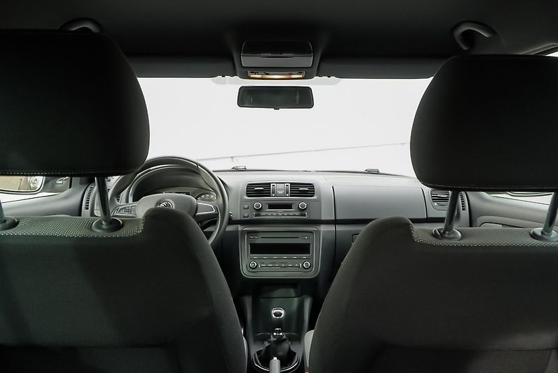 Škoda Fabia 1.2 TSI MONTECARLO - fotka 17 z 37