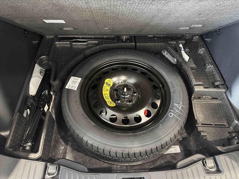 Ford Kuga (2026) 2,5 Duratec HEV 132 kW/180 kon - fotka 17 z 17