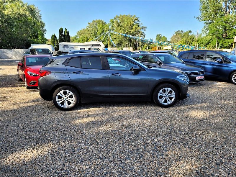 BMW X2 xDrive25e,4x4,navi,kůže - fotka 4 z 50