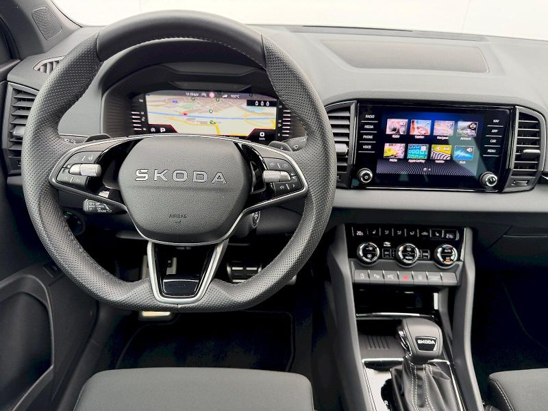 Škoda Karoq (2025) 1.5 TSI 110KW DSG SportLine - fotka 8 z 35