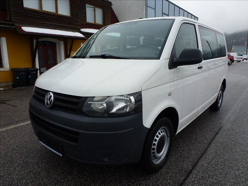 Volkswagen Transporter 2,0 TDi 9 míst - fotka 2 z 36