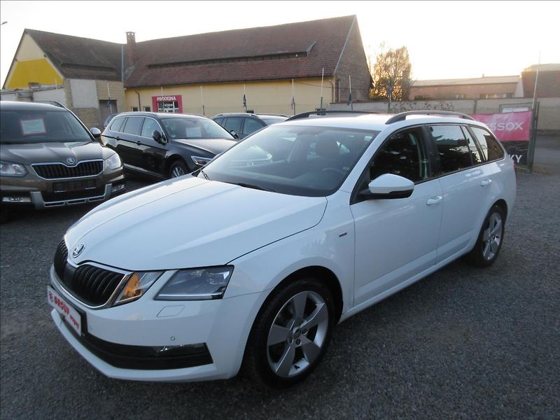 Škoda Octavia 1,5 TSI Led Edice Clever - fotka 3 z 16
