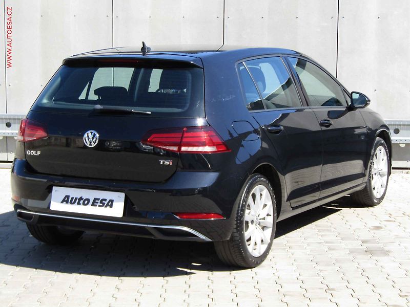 Volkswagen Golf (2017) 1.4 TSi, ČR, LED, masáž - fotka 4 z 20