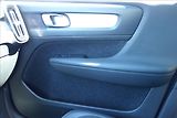 Volvo XC40 2,0 D4, ČR, SERVIS.KN., AWD. - náhled 35