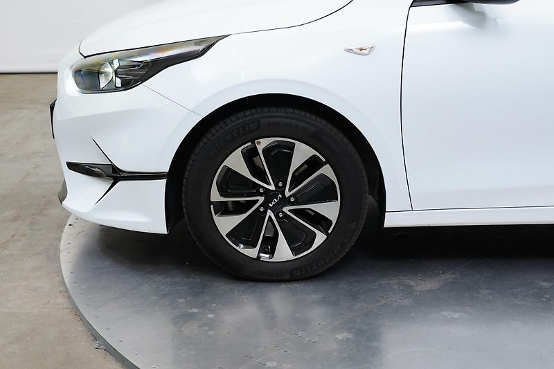 Kia Ceed - fotka 10 z 24