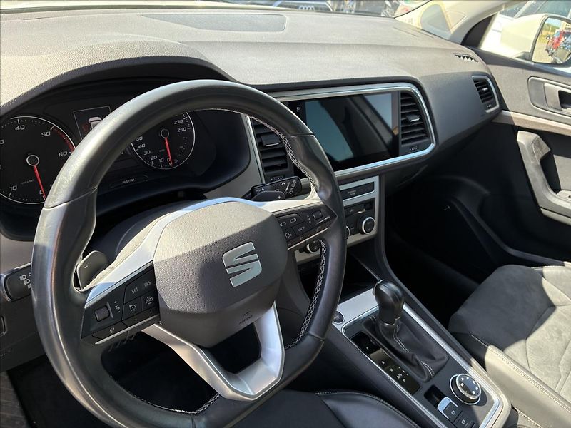 Seat Ateca 2,0 TDI 4X4 TAŽNÉ WEBASTO - fotka 9 z 33