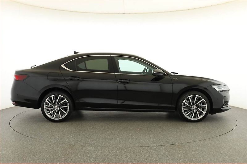 Škoda Superb (2024) 2.0 TDI - fotka 6 z 21