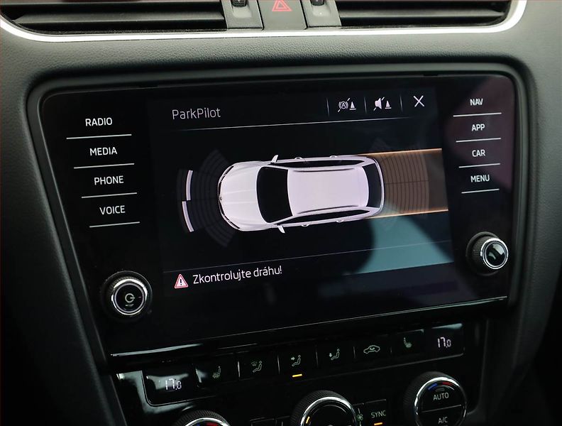 Škoda Octavia (2017) 1.4 TSI, Automat, Navi - fotka 14 z 20