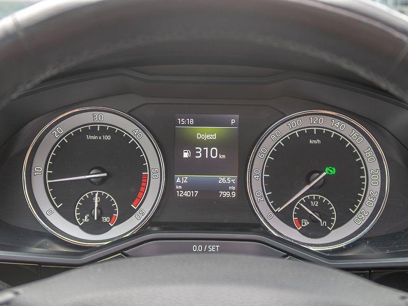 Škoda Superb (2017) 12/17 ČR 2.0TDI–LAURIN KLEMENT - fotka 24 z 59