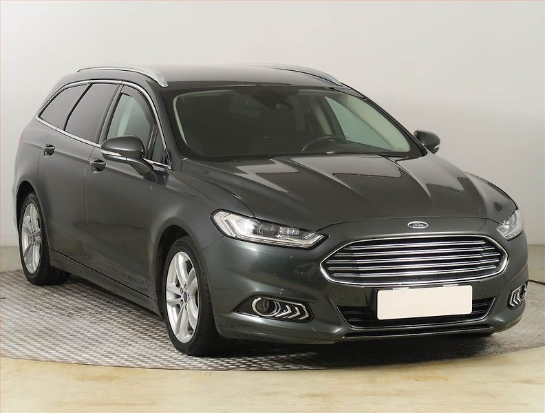 Ford Mondeo (2016) Titanium 2.0 TDCI, 4X4 - fotka 1 z 18