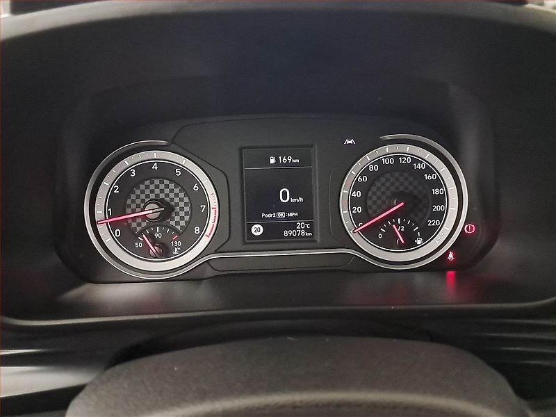 Hyundai i20 (2022) 1.2 MPI - fotka 11 z 16